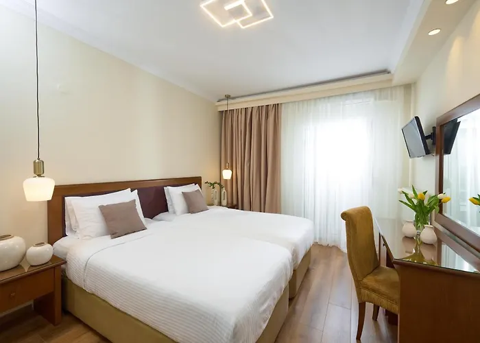 Filippos Hotel 3*