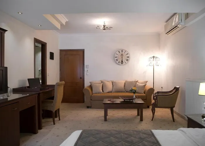 Filippos 3* Chalkidona